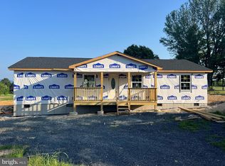 14 Wesley Chapel Dr, Edinburg, VA 22824