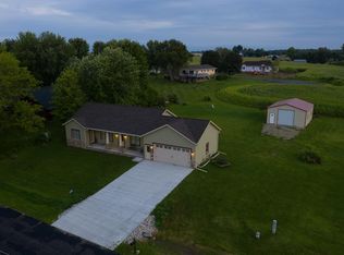 W10298 Del Bern Acre, Fox Lake, WI 53933