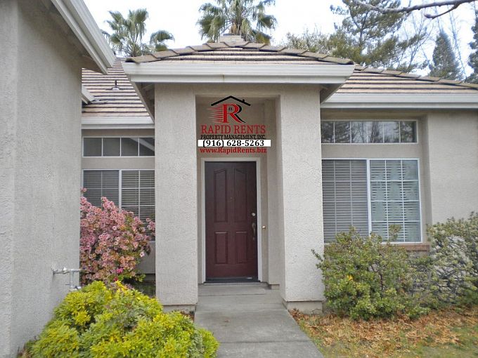 1st image of 100 Faithorne Ln