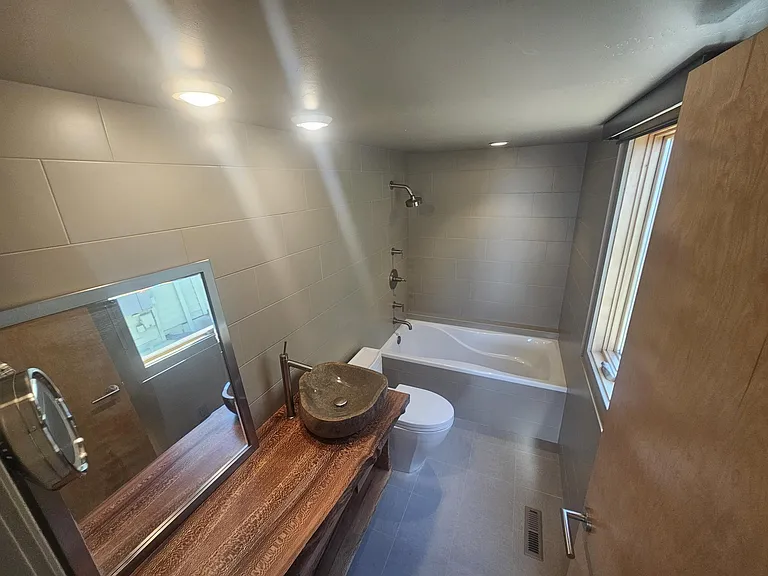2335 Nutmeg Ave — Photo 17