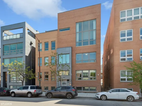 2743 N Ashland Ave #2S, Chicago, IL 60614
