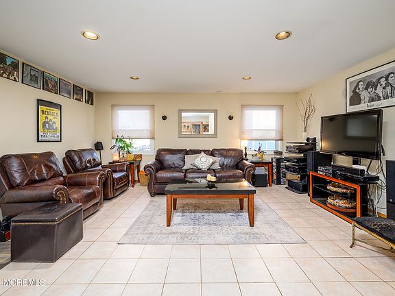 4th image of 351 Taylors Mills Road