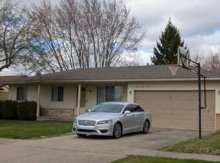 40613 Michael St, Clinton Township, MI 48038