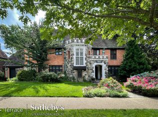 150 Ascan Ave, Forest Hills Gardens, NY 11375