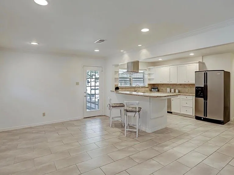 3708 Bellaire Blvd — Photo 7