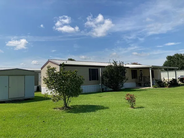 6401 Main St Trailer 23, Zachary, LA 70791