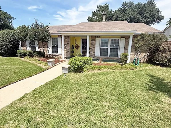 4808 Graham Ct, The Colony, TX 75056