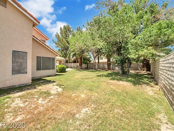 4th image of 824 Red Hollow Dr