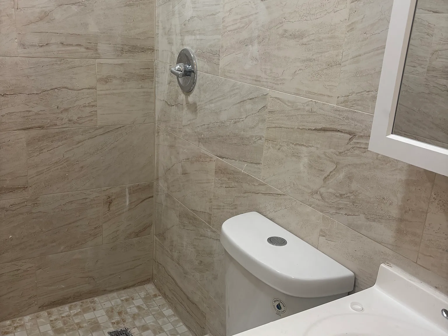 2 bed, 917 sqft, $2,600 — Photo 3