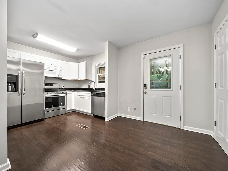 819 Pleasant Dr — Photo 11