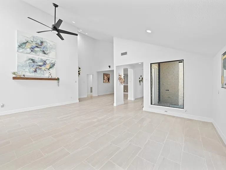 6606 Winkleman Rd — Photo 9