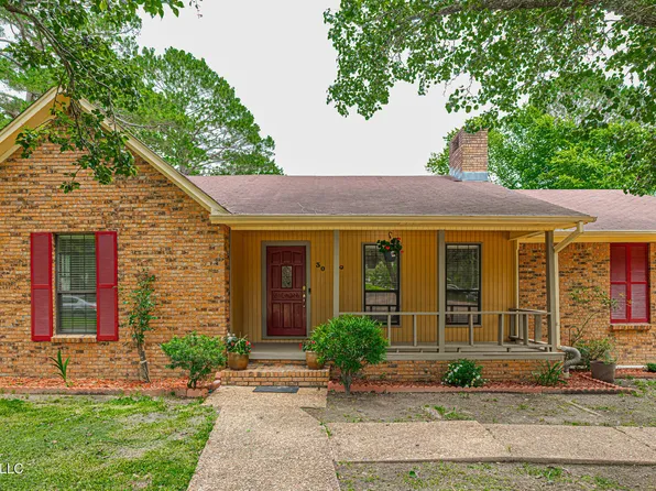 30 Watersview Dr, Jackson, MS 39212