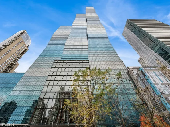 363 E Wacker Dr #3703, Chicago, IL 60601