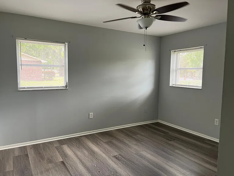 615 W Pipkin Rd — Photo 15