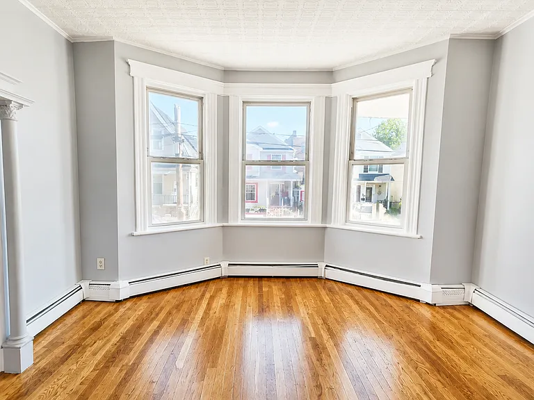 127 Myrtle Ave #1A — Photo 3