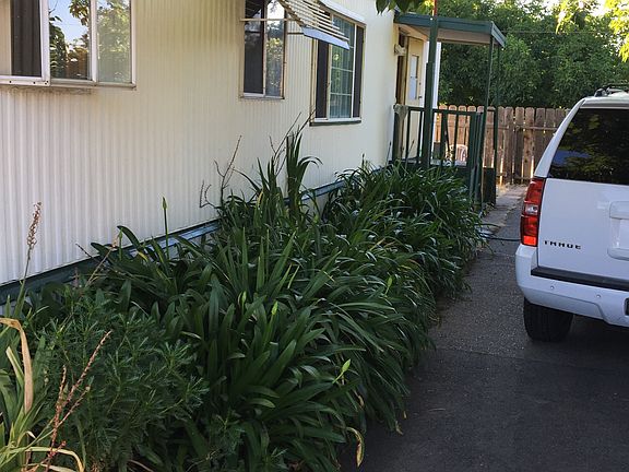 add'l private driveway 2-cars