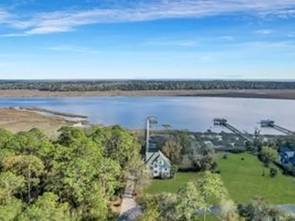 1127 Cherry Laurel Dr NE, Townsend, GA 31331