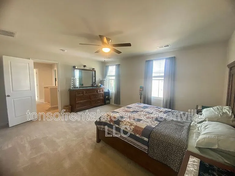 4 Tattershall Rd — Photo 9