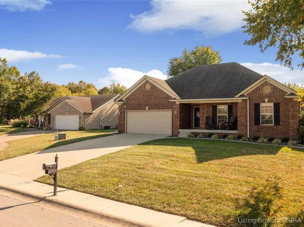 2002 Sterling Terrace, Sellersburg, IN 47172