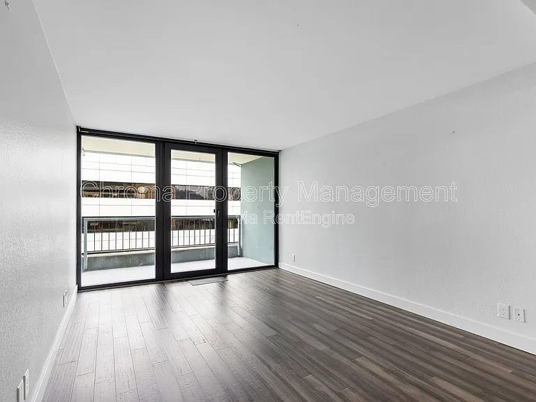 111 SW Harrison St #3E — Photo 5