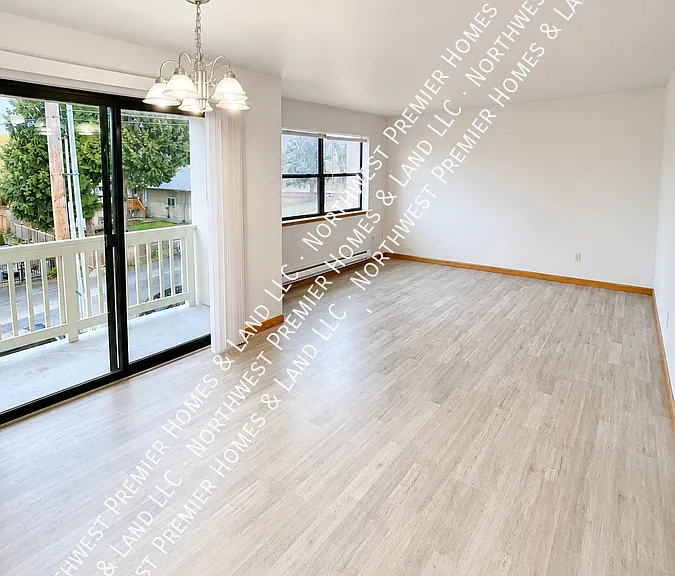 114 NW 3rd Pl #G — Photo 1