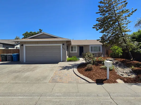 955 Woodvale Dr, Dixon, CA 95620