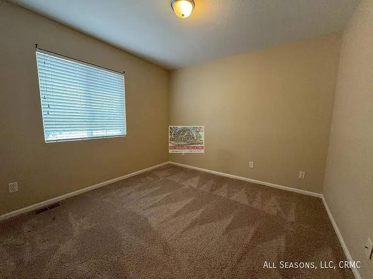 2520 Sierra Springs Dr — Photo 10