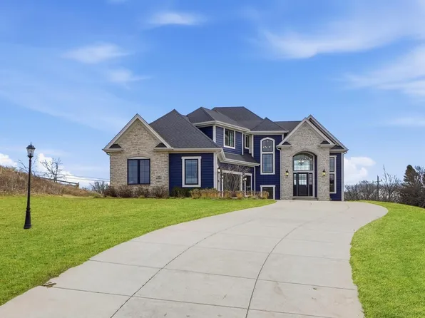 N87W25037 Bay COURT, Sussex, WI 53089
