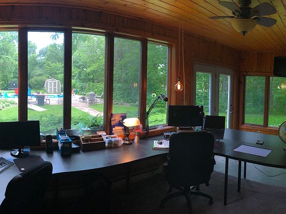 4th image of 1892 Woodland Dr