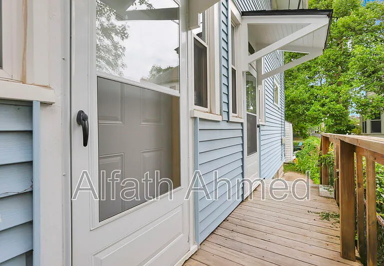 294 Wyandotte Ave — Photo 39