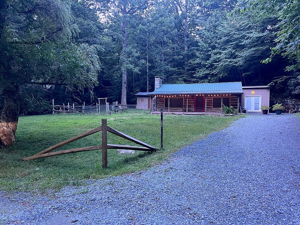 1st image of 124 Pond Rd
