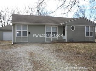 504 NW Olive St, Lees Summit, MO 64063