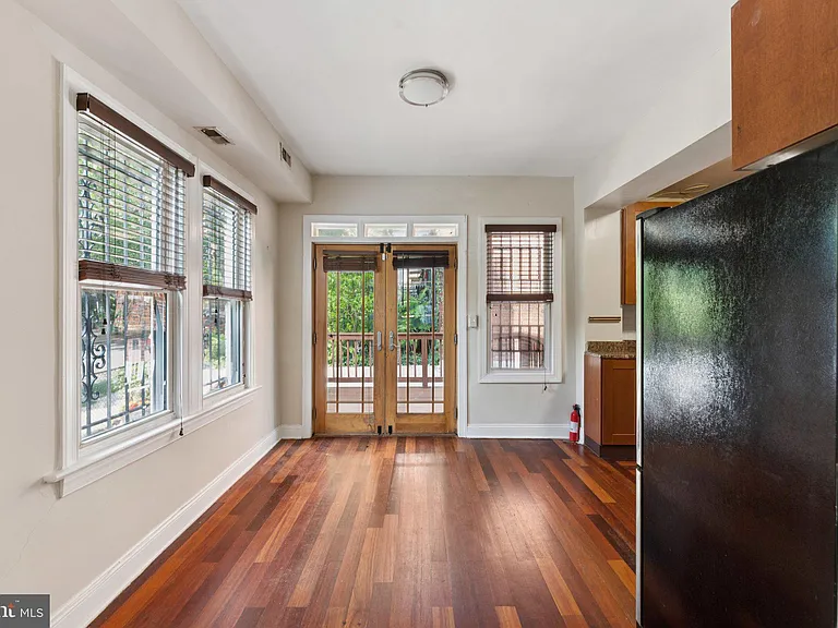 2911 Sherman Ave NW — Photo 10