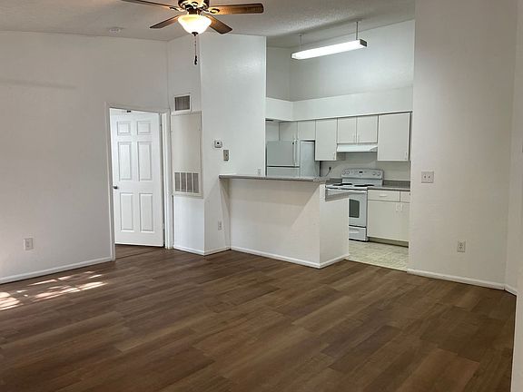 5th image of 5077 Park Central Dr APT 1524