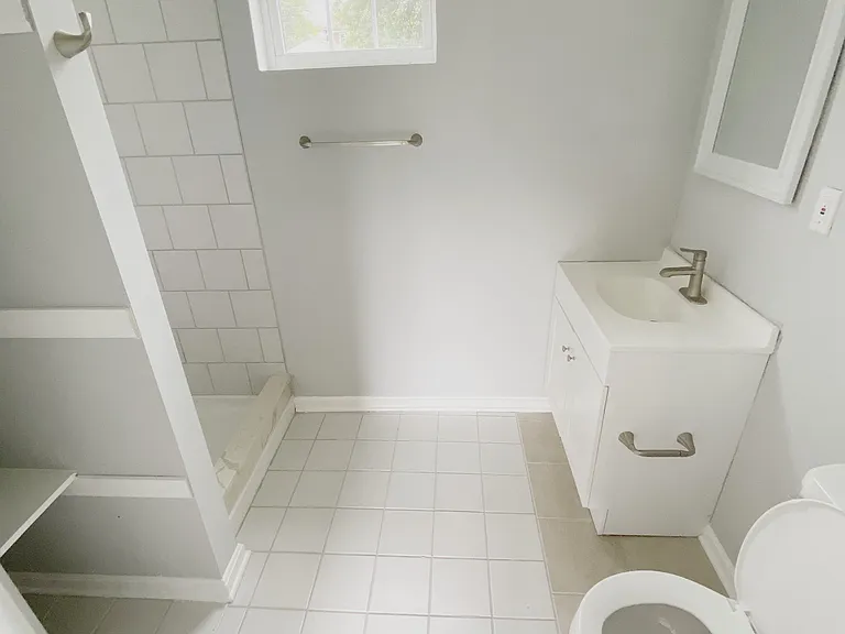 1536 Douglas St NE — Photo 27