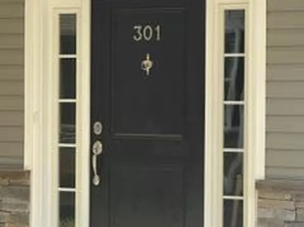 301 Arose Ln, Middletown, NJ 07748