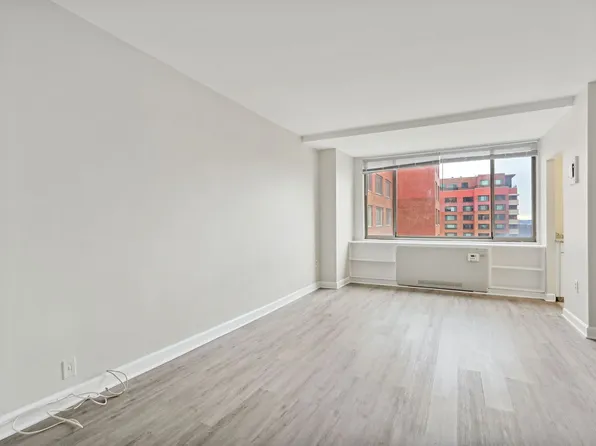 1111 Arlington Blvd, Arlington, VA