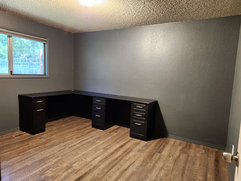 2217 Harrison Ave — Photo 14
