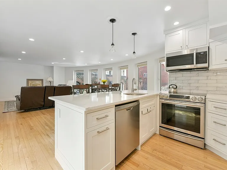 492 Beacon St #82 — Photo 8