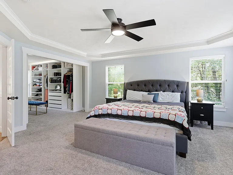 1041 Scenic Blvd — Photo 32