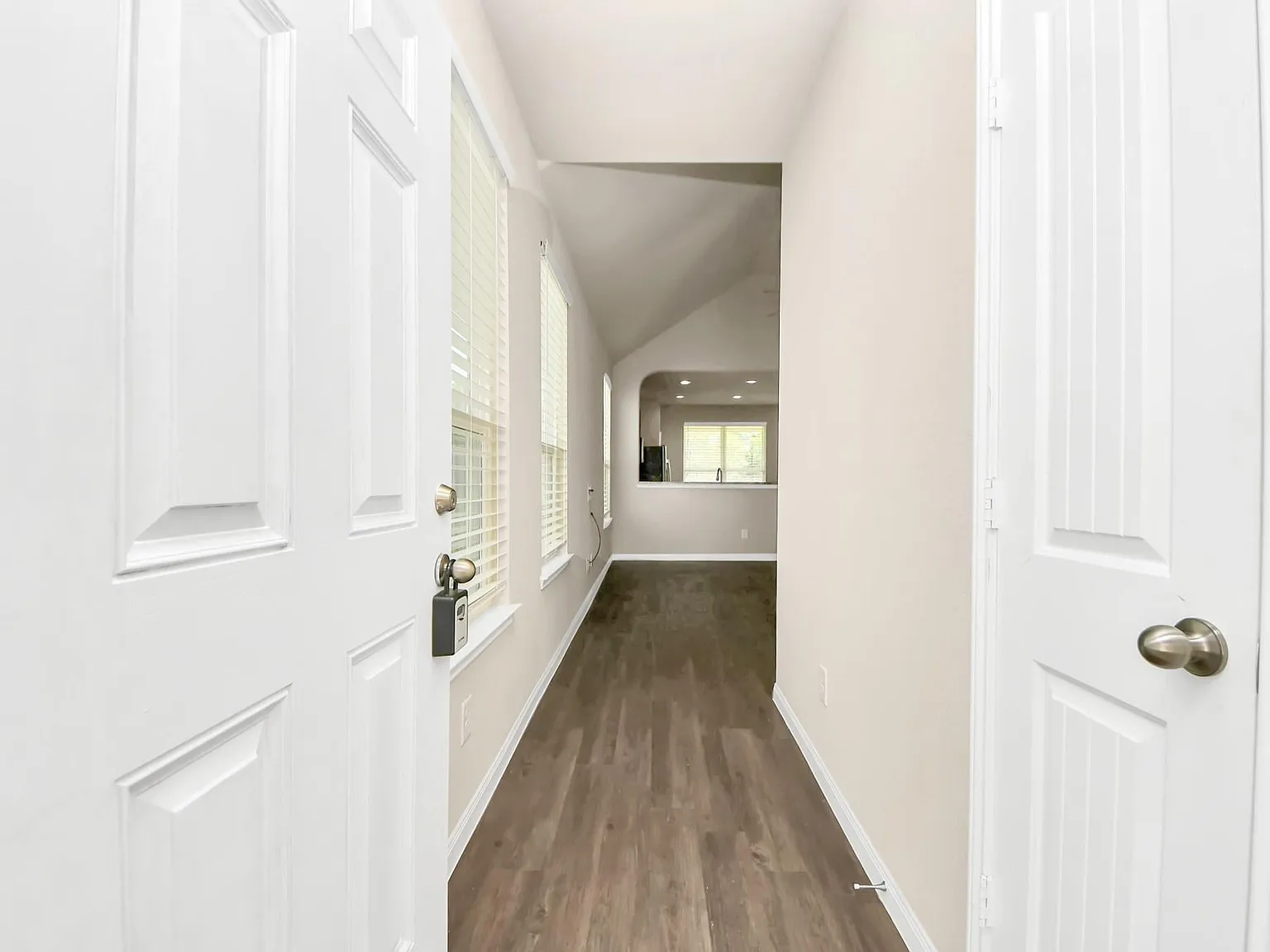 4 bed, 1460 sqft, $2,000 — Photo 4