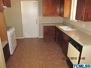 2nd image of 1330 W Robin Dr