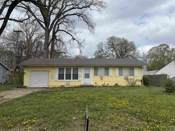 415 E 14th St, Ottawa, KS 66067