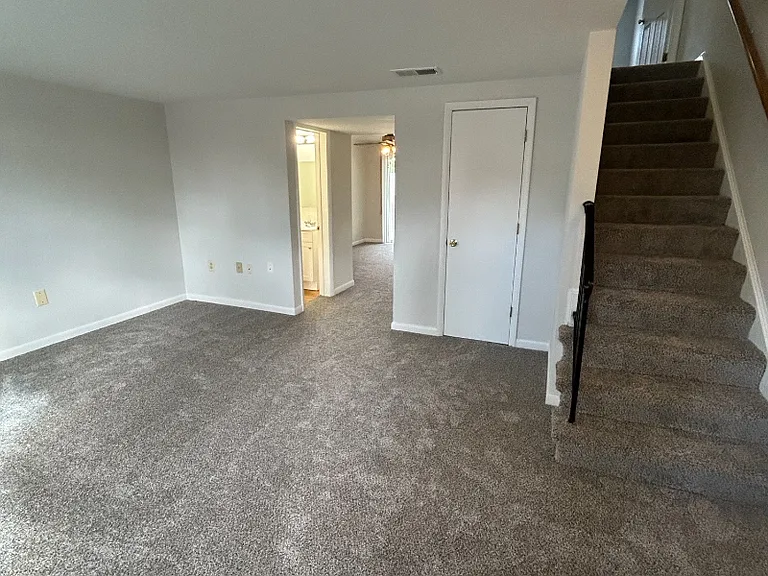 Longview — Photo 165