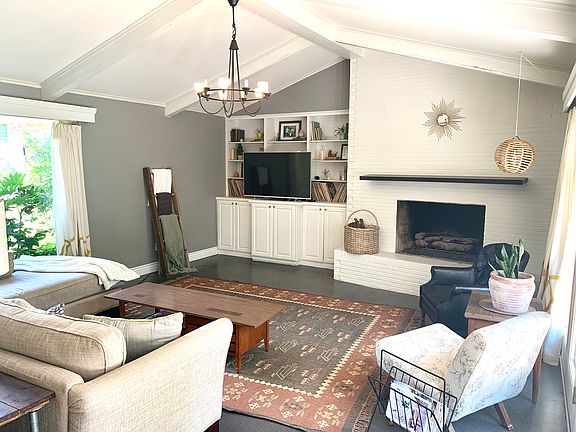 Gas fireplace 