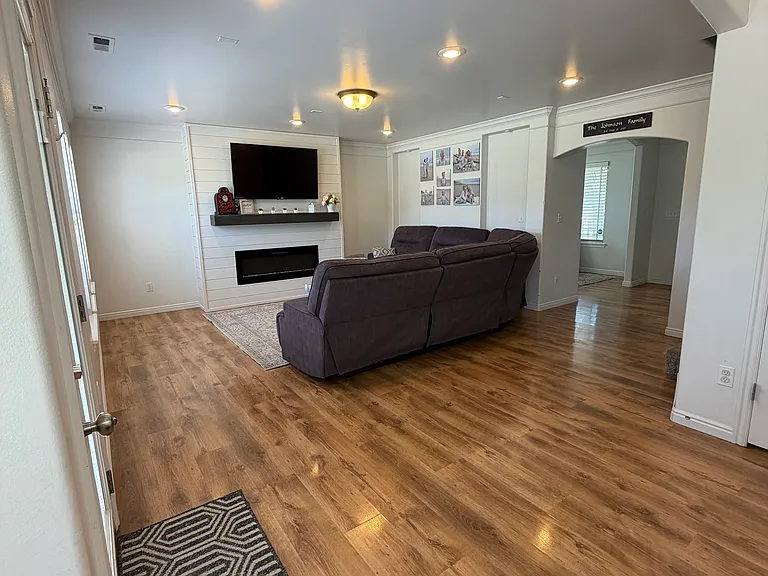 1831 S 550th St W — Photo 12