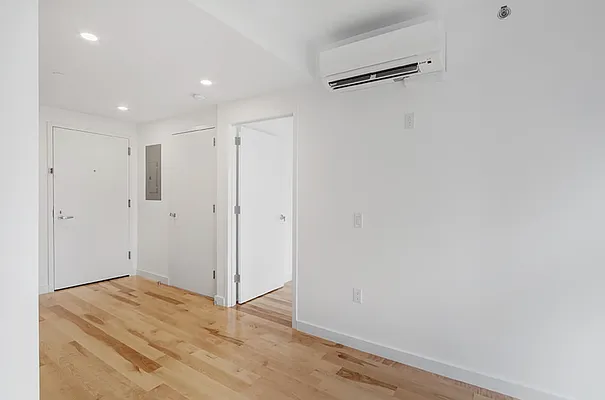 Rented by REZI | media 21