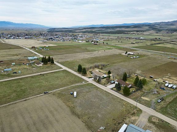 4th image of N 10990 E