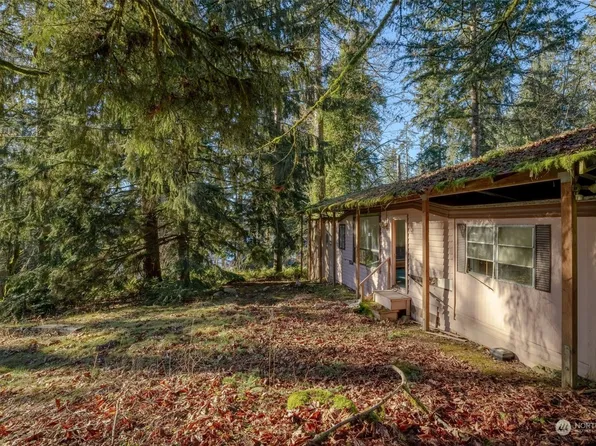 11040 E. Lake Joy Dr., Carnation, WA 98014