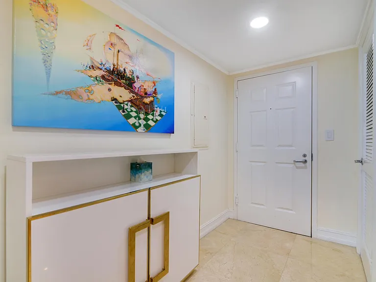 16699 Collins Ave #3204 — Photo 4